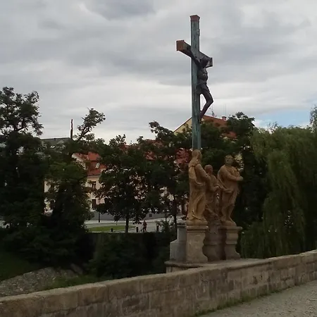 בית הארחה Manhattan פיסק