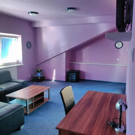 בית הארחה Manhattan פיסק